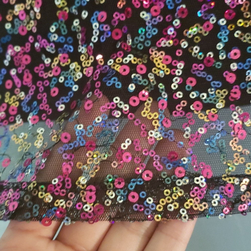 Sparkly Sequin Top. Multicolor. Plus size. - Picture 5 of 7